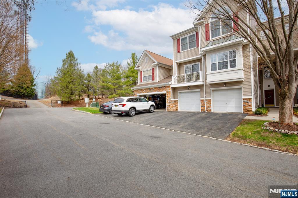 153 Vista Terrace
