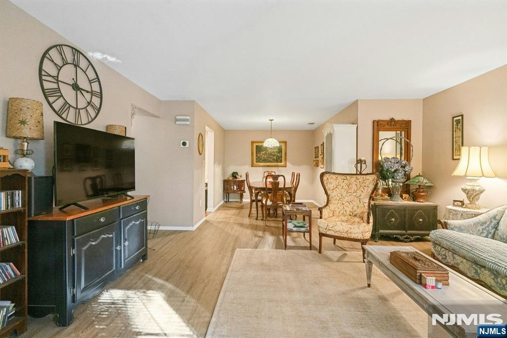 2089 Edward Court