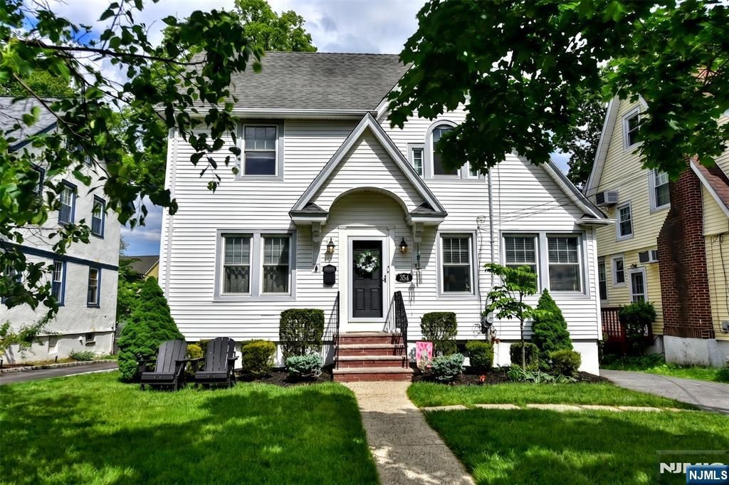 Photo of 354 Demarest Avenue, Oradell, NJ 07649 (MLS # 26017794)