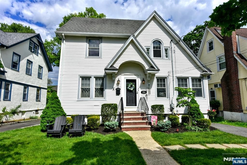 Photo of 354 Demarest Avenue, Oradell, NJ 07649 (MLS # 26017794)