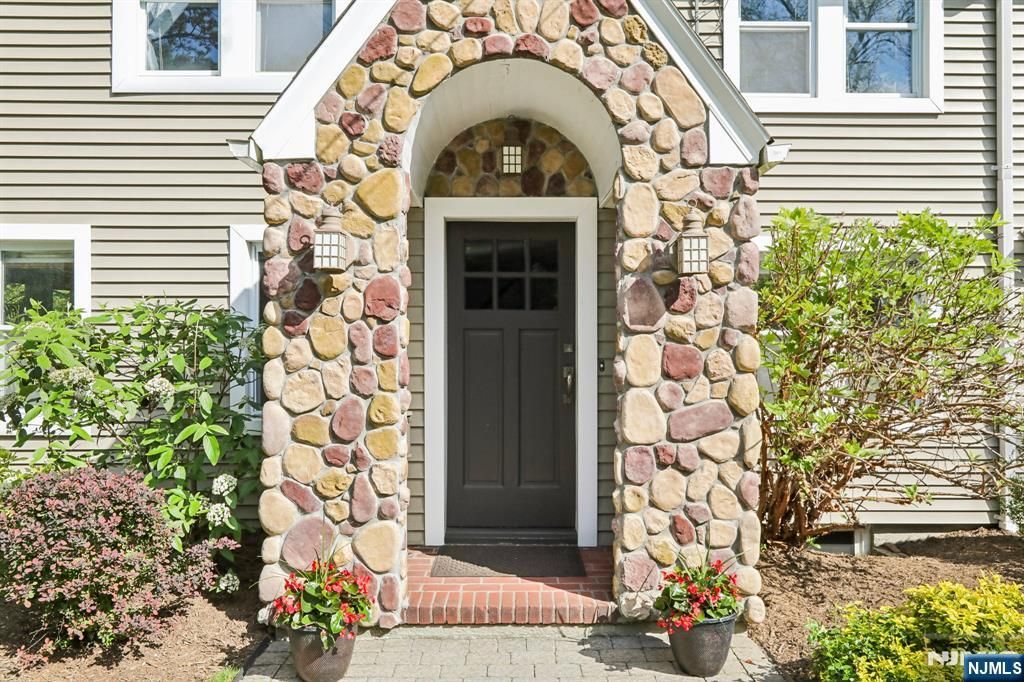 Photo of 243 Lincoln Avenue, Ridgewood Village, NJ 07450 (MLS # 26012839)