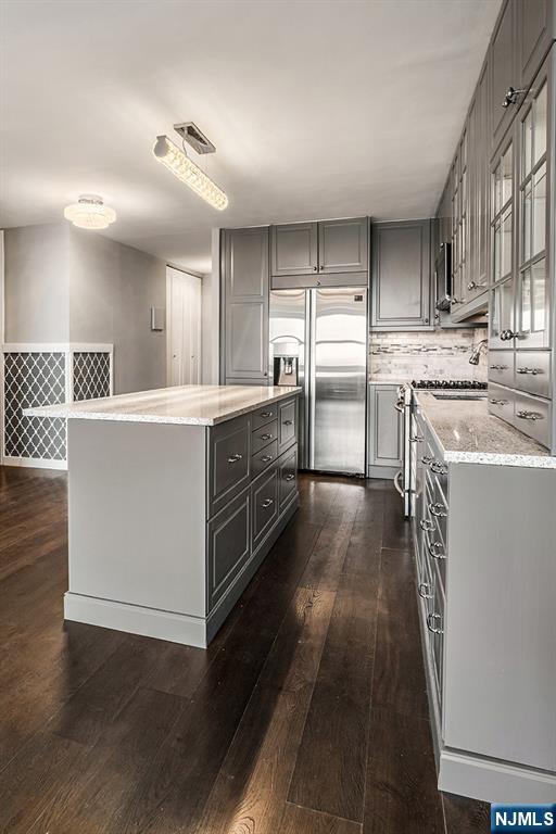 7004 Boulevard East 35B
