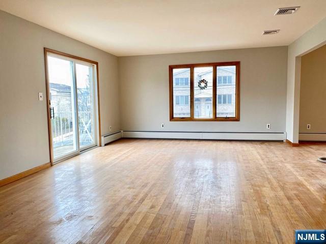 Rental Property at 420 Lawton Ave B, Cliffside Park, New Jersey - Bedrooms: 3 
Bathrooms: 3 
Rooms: 6  - $3,500 MO.