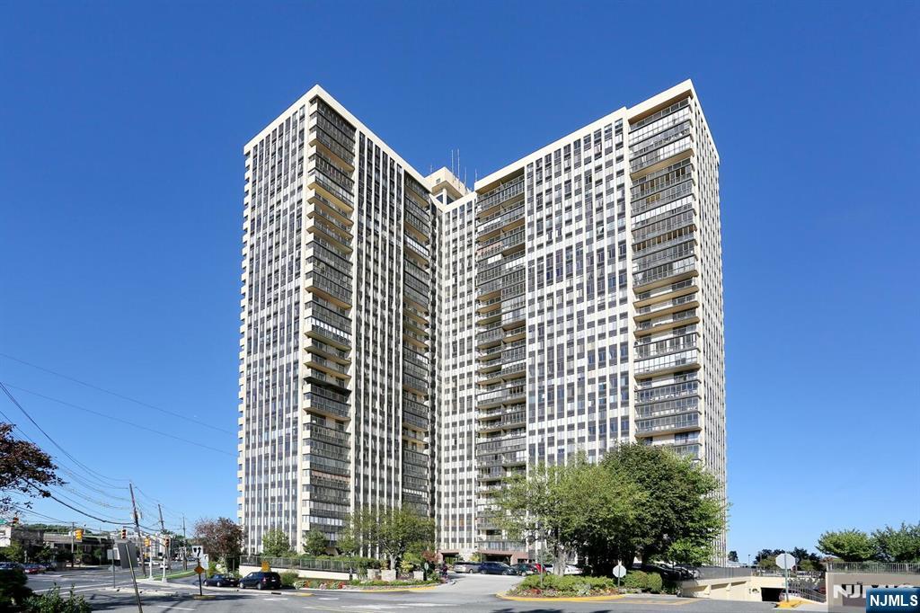 300 Winston Drive 908