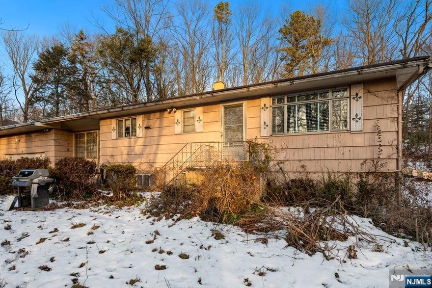 Rare opportunity in Dover! Welcome to 155 Mount Pleasant Ave, a spacious property situated on a double lot with potential to subdivide (subject to town approval). Whether you're looking to build, invest, or create your dream home with extra outdoor space, this property offers incredible flexibility. The lot provides generous frontage and depth, ideal for future development or expansion. Conveniently located near schools, shopping, and major roadways for easy access. Don't miss your chance to own a valuable piece of land with endless possibilities - schedule your showing or inquiry today!