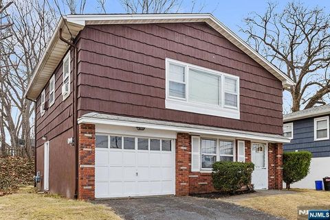495 Brook Avenue, Passaic, NJ 07055 - MLS#: 25008263