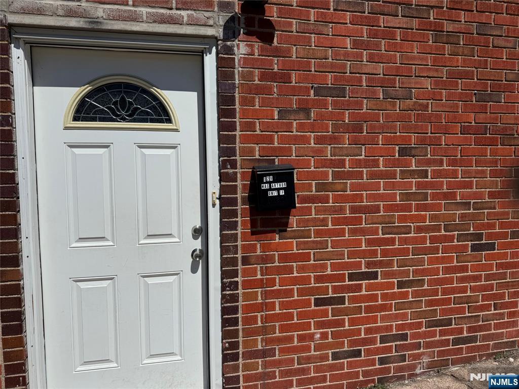 Garfield, New Jersey 07026, United States, 1 Bedroom Bedrooms, ,1 BathroomBathrooms,Residential,Active,202042