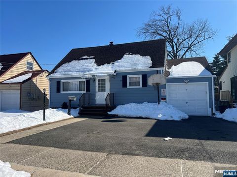 228 Philip Avenue Elmwood Park NJ 07407