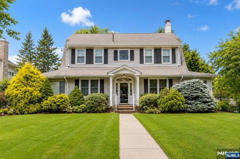 Photo of 431 Maitland Avenue, Teaneck, NJ 07666 (MLS # 26025048)