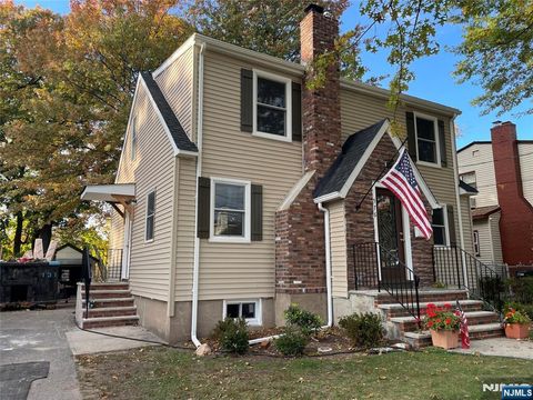 Photo of 576 John St, Teaneck, NJ 07666 (MLS # 25042525)