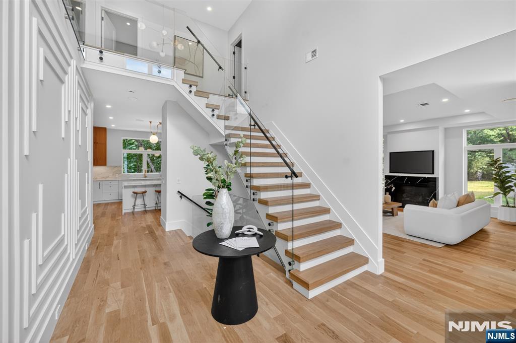 26 Collins Avenue