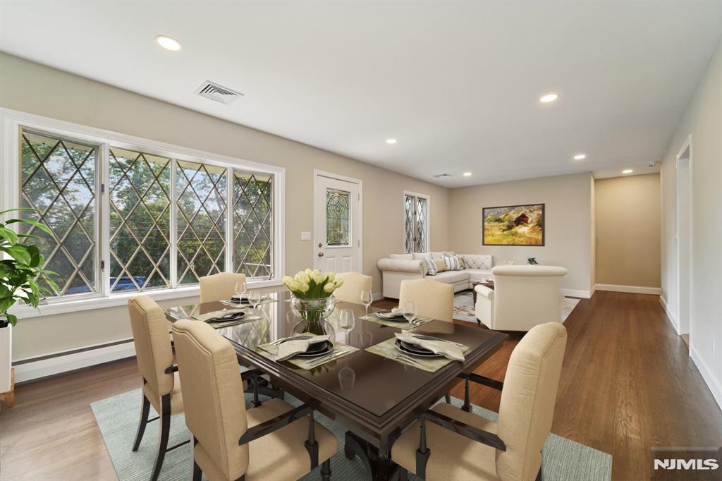 33 Seneca Trail
