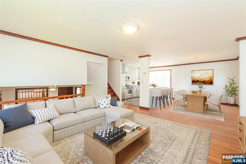 Photo of 728 Prospect Street, Glen Rock, NJ 07452 (MLS # 25034049)
