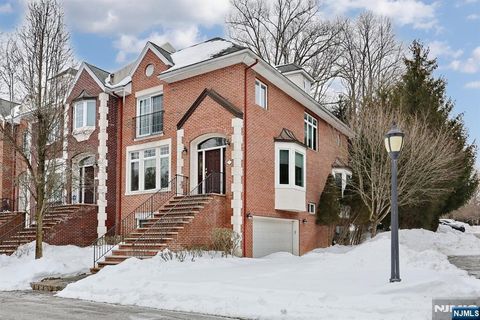 Photo of 26 Candlewood Dr, Old Tappan, NJ 07675 (MLS # 25042738)