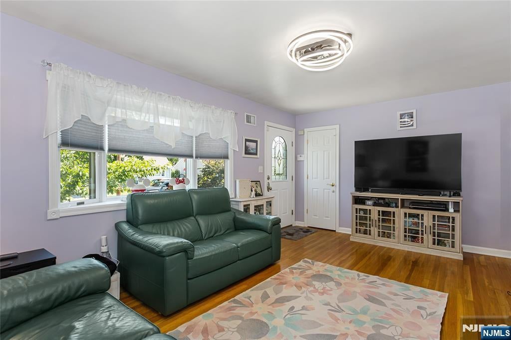5 Corsi Road