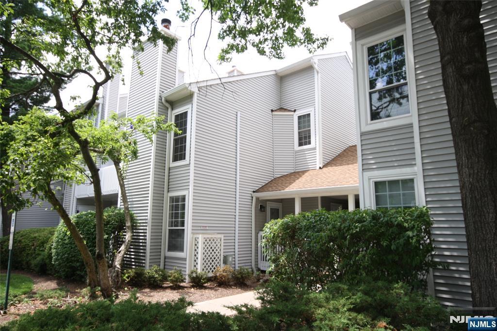30 Cliff Drive