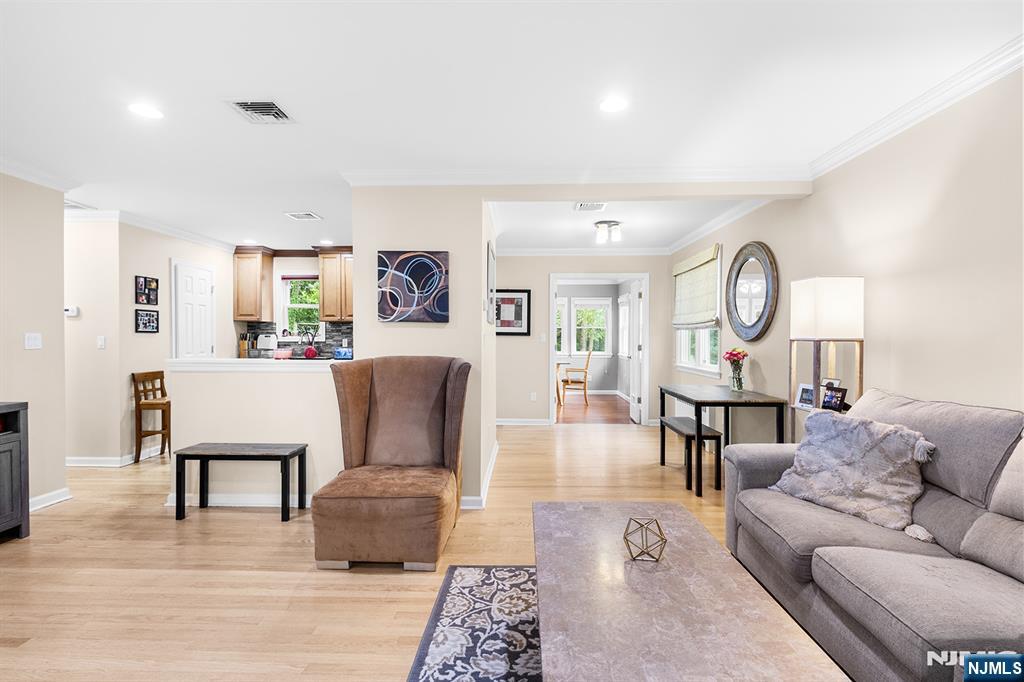219 Woodland Avenue