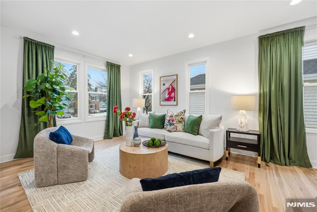 Photo of 16 Stephen Street, Montclair, NJ 07042 (MLS # 26007817)