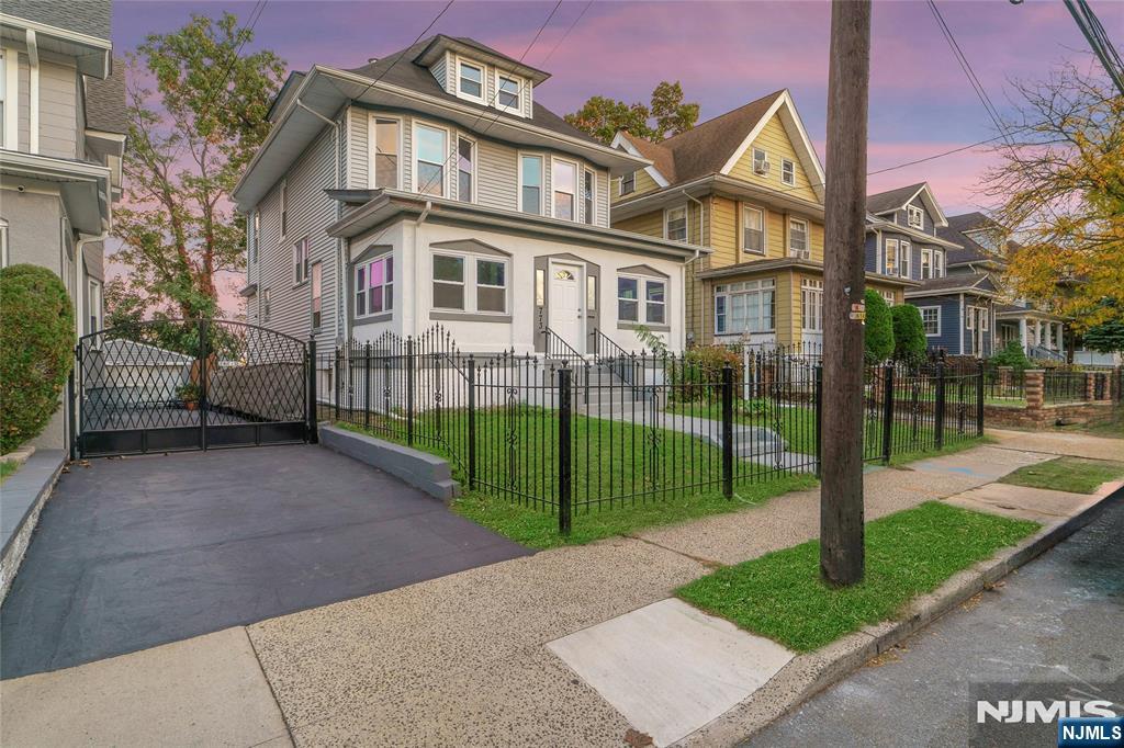 773-775 Clifton Avenue