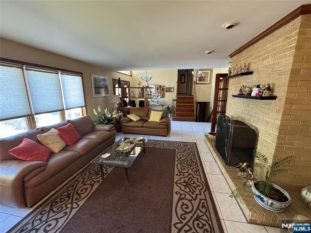 Photo of 468 Lackawanna Avenue, Woodland Park, NJ 07424 (MLS # 26015505)