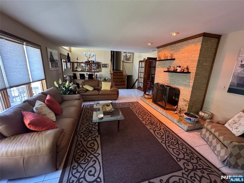 Photo of 468 Lackawanna Avenue, Woodland Park, NJ 07424 (MLS # 26015505)