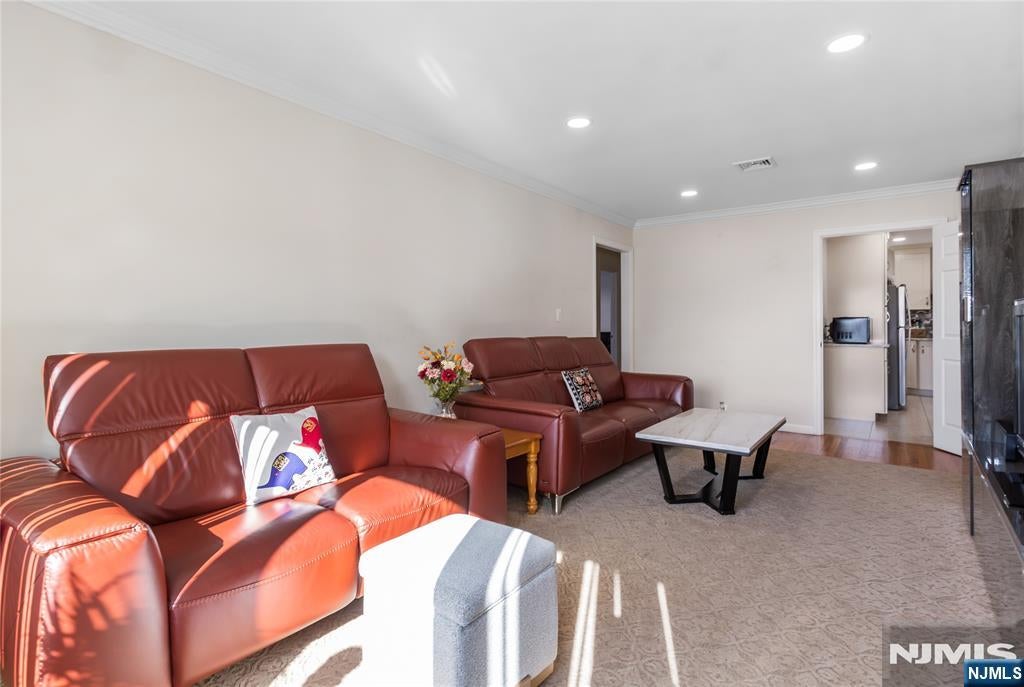 318 7th Street