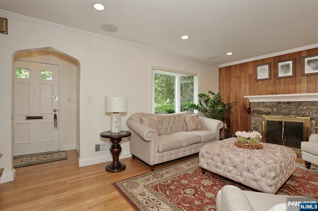 434 Hasbrouck Boulevard