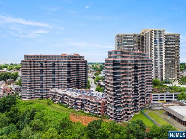 100 Carlyle Drive PHD-N