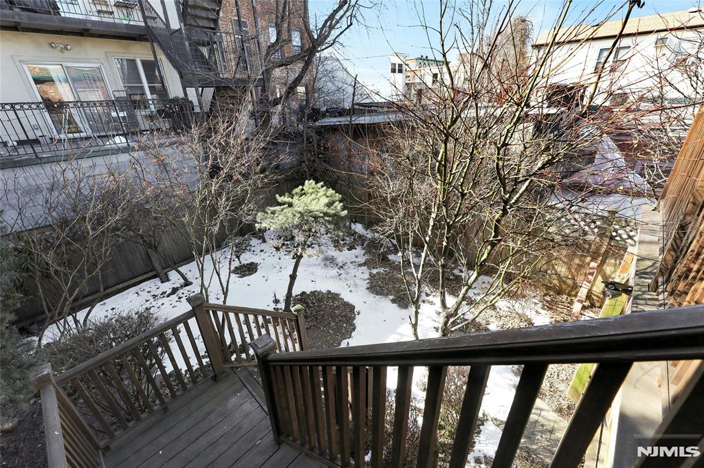 Union City, New Jersey 07087, United States, 5 Bedrooms Bedrooms, ,3 BathroomsBathrooms,Residential,Pending,1287