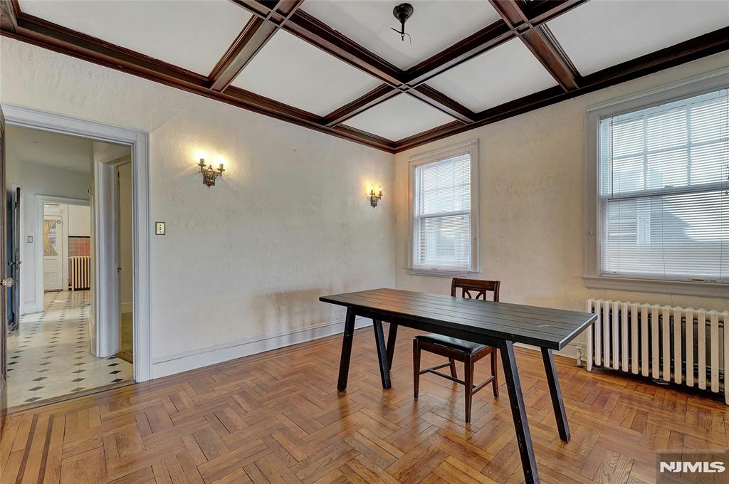 Union City, New Jersey 07087, United States, 5 Bedrooms Bedrooms, ,3 BathroomsBathrooms,Residential,Pending,1287