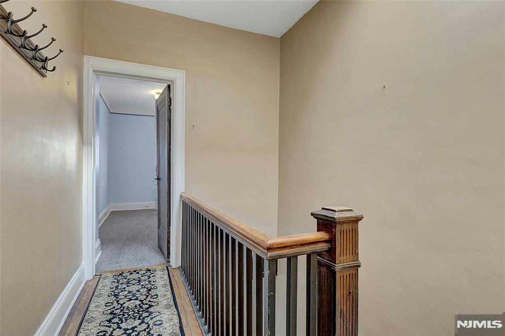 Union City, New Jersey 07087, United States, 5 Bedrooms Bedrooms, ,3 BathroomsBathrooms,Residential,Pending,1287