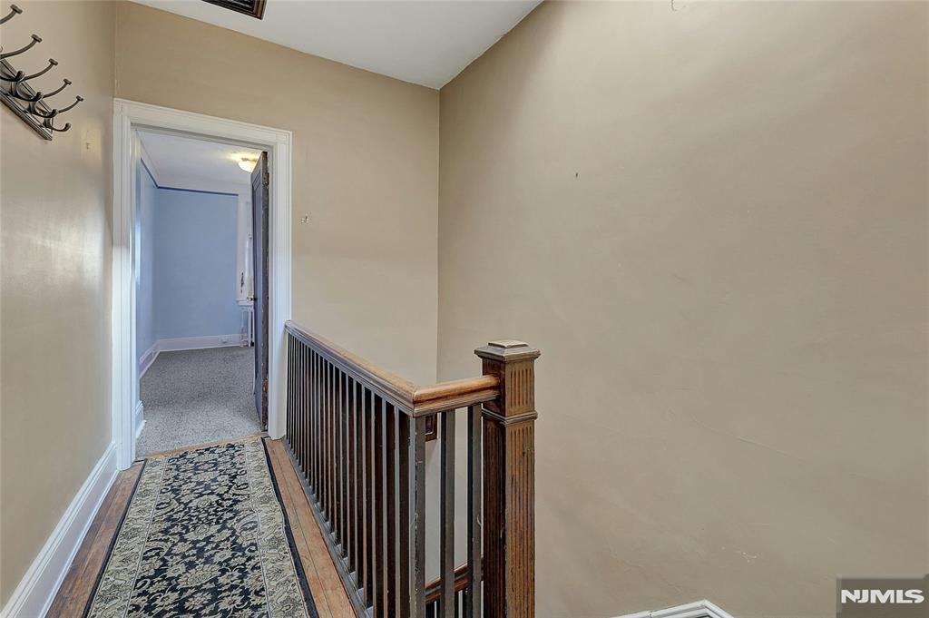 Union City, New Jersey 07087, United States, 5 Bedrooms Bedrooms, ,3 BathroomsBathrooms,Residential,Pending,1287