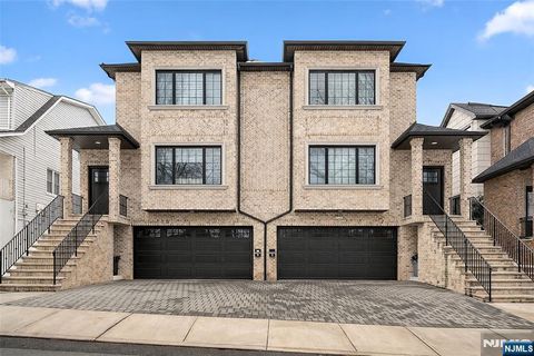 532 6th Street A Palisades Park NJ 07650