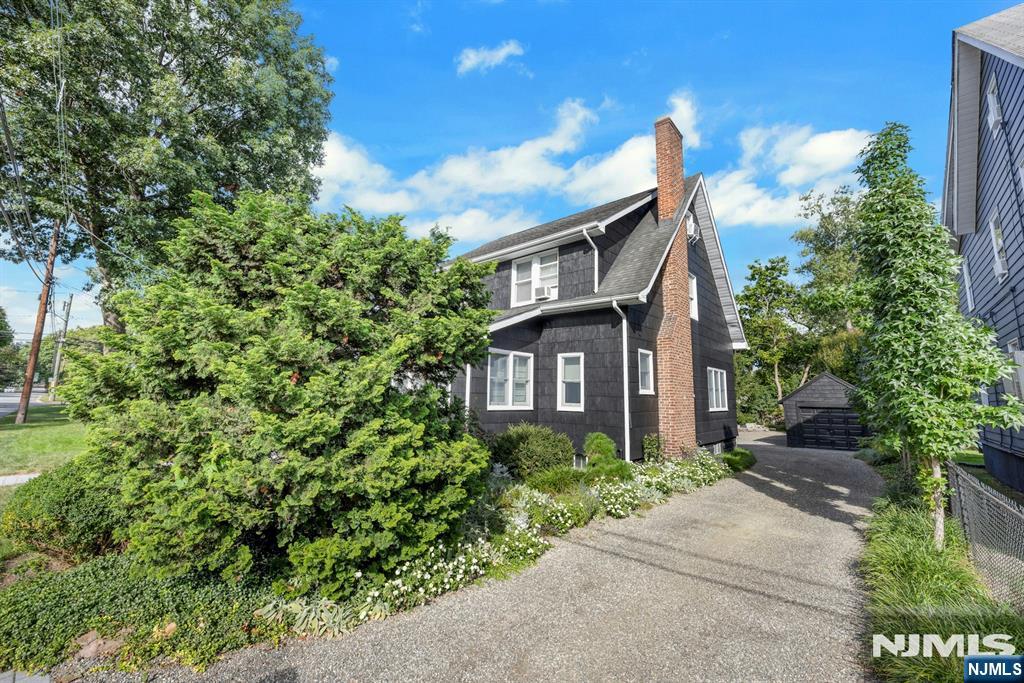 44 Cortland Place