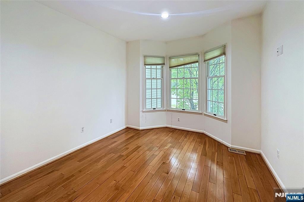 33 Rose Lane