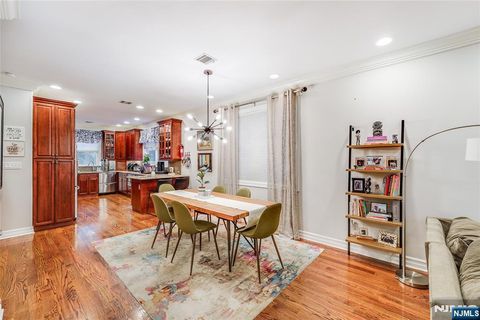 25 Michael Lane Wallington NJ 07057