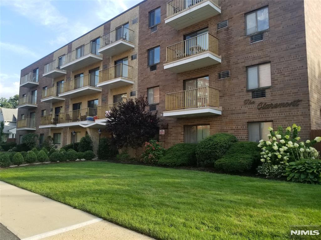 Property for Sale at 245 Anderson Street 4I, Hackensack, New Jersey - Bedrooms: 1 
Bathrooms: 1  - $249,000