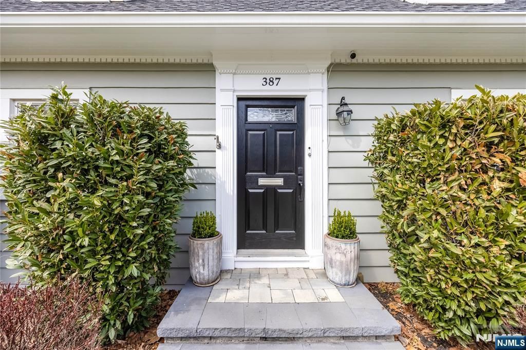 Photo of 387 Passaic Avenue, Nutley, NJ 07110 (MLS # 26011740)