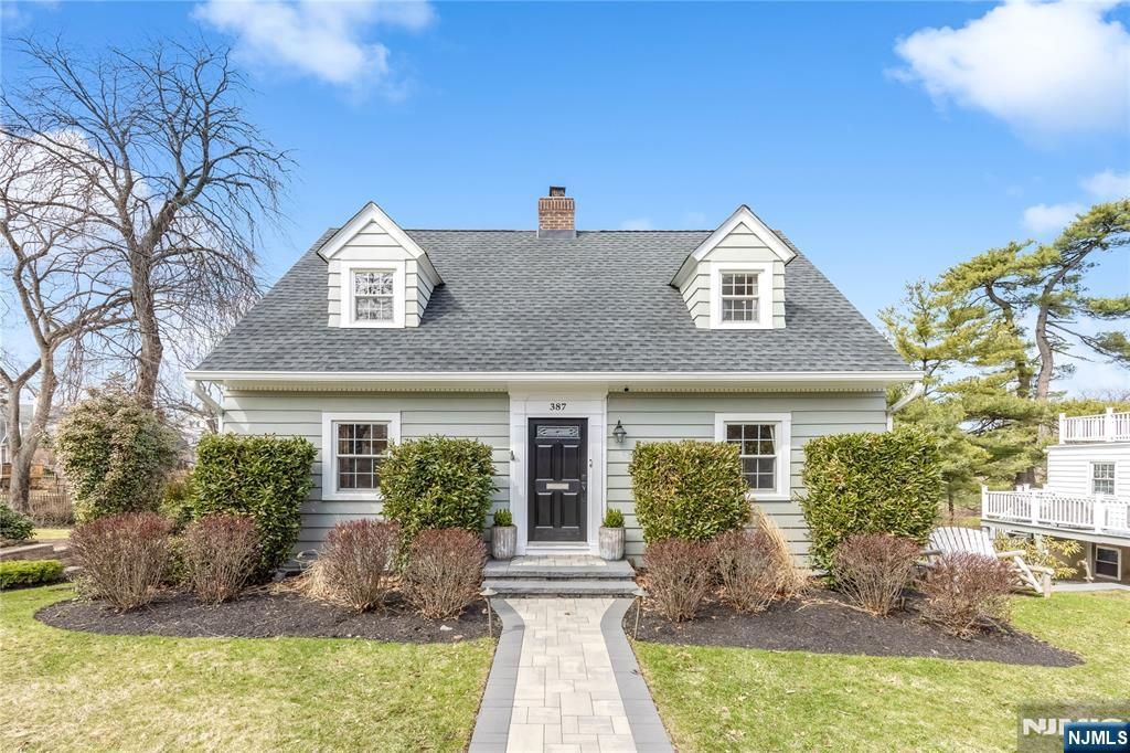 Photo of 387 Passaic Avenue, Nutley, NJ 07110 (MLS # 26011740)