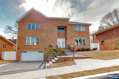 30 Cortland Place Cliffside Park NJ 07010