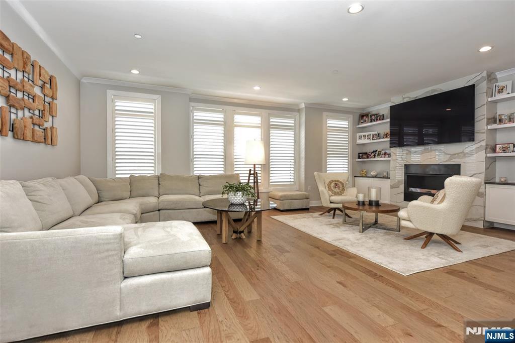 32 Cinnamon Drive 158