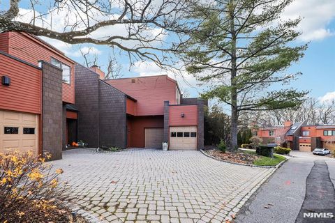 6 Old Quarry Road 4 Englewood NJ 07631