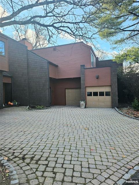 6 Old Quarry Road 4 Englewood NJ 07631