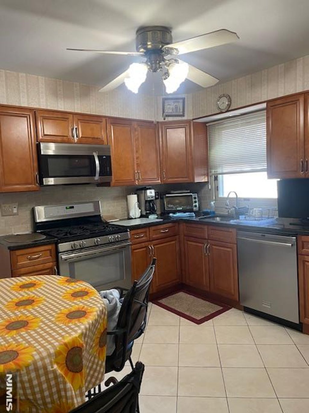 Photo of 82 Azalea Street, Paramus, NJ 07652 (MLS # 26005847)