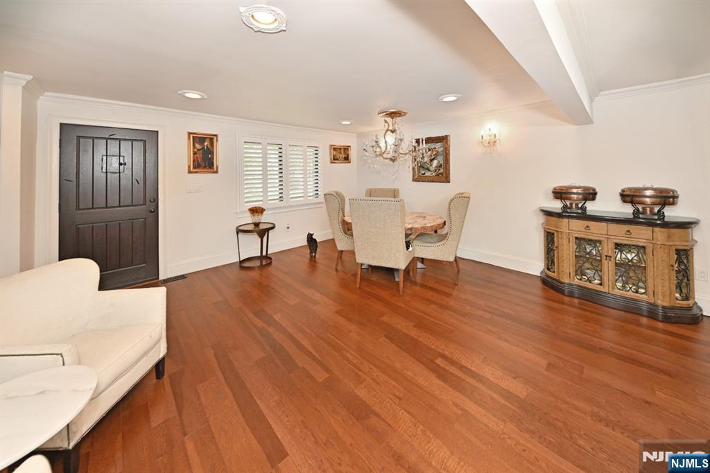 12 Morningside Avenue