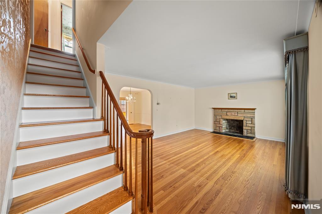 3 Glenwood Avenue
