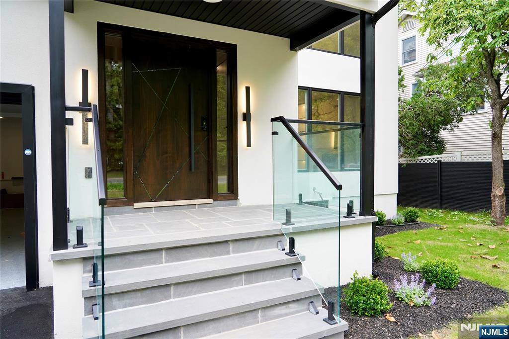 397 Knickerbocker Road