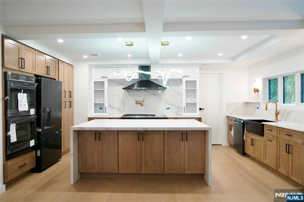 397 Knickerbocker Road
