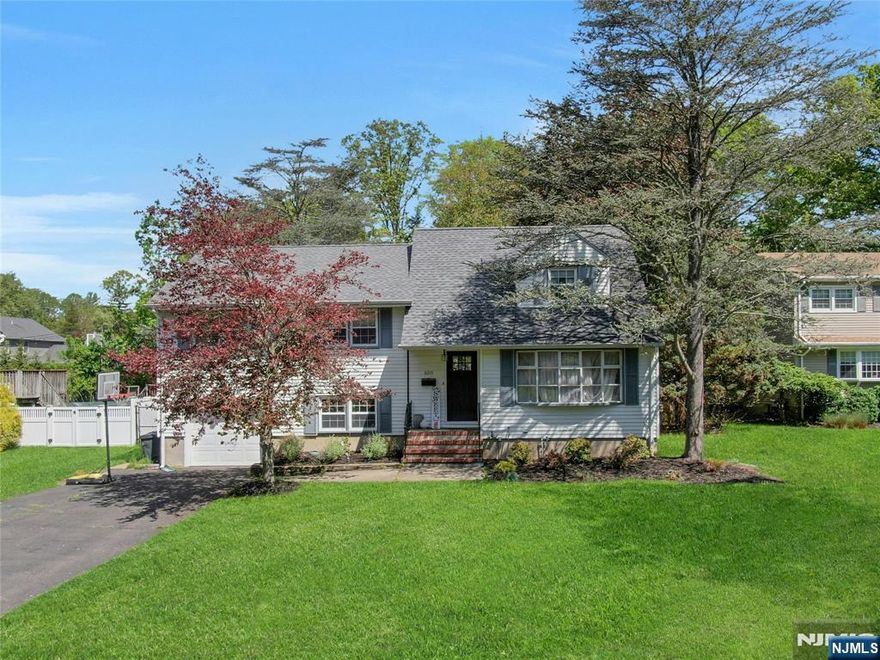 Welcome to this lovely spacious Split level located on a quiet cul de sac just minutes from the picturesque town center of River Vale, w/fine restaurants, and shopping. An Entry Foyer leads to the large Living Rm, which opens to the Dining Rm. The Updated Kitchen w/Breakfast Bar, Stainless & granite is beautiful, & overlooks the deep & amazing rear yard. The Bedrm Level has a Primary Suite w/Walk in Closet & Half Bath & 2 additional spacious Bedrooms, & a Renovated Full Bth. Up a few steps is the Expansive 4th Bedrm. The ground level Family Rm is a wonderful space for your Wide Screen TV, & Bth w/Stall Shower. An oversized Sun Room leads to your exceptional rear yard. This lovely home is just a brief stroll to Roberge Elementary School. River Vale offers an easy nyc commute by car, bus and rail, Seasonal Town Farmer's Market, and close to many fine Restaurants. Close to Trader Joes in Westwood, & Wegmans in Montvale! Outstanding Value! Outstanding Location! Outstanding Home!