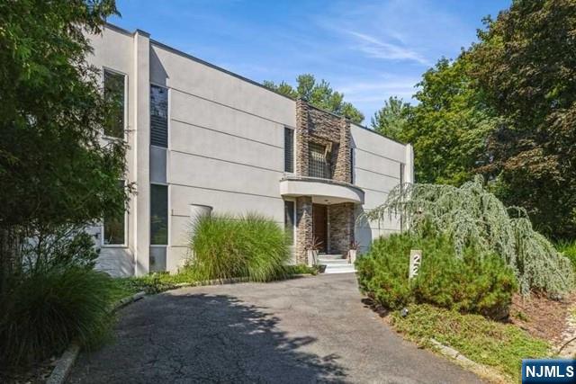 Property for Sale at 226 Pine Street, Haworth, New Jersey - Bedrooms: 5 
Bathrooms: 4 
Rooms: 11  - $1,849,999